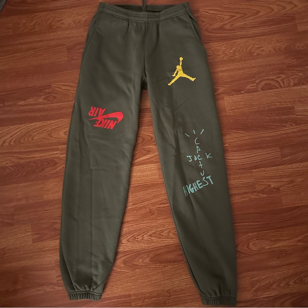 Nike Travis Scott Olive sweatpants - size small